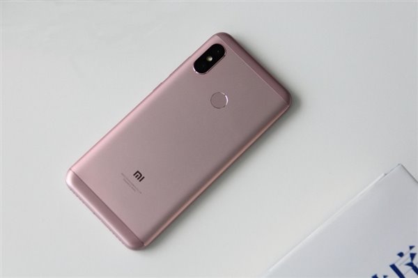 19kala.com-xiaomi-redmi-6-Pro-2.jpg