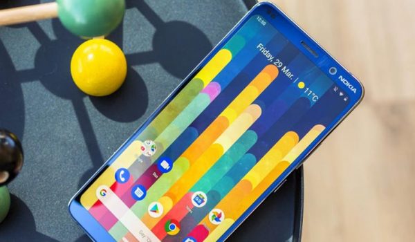 نوکیا 9.3 PureView به نمایشگری منحصربهفرد مجهز خواهد شد!