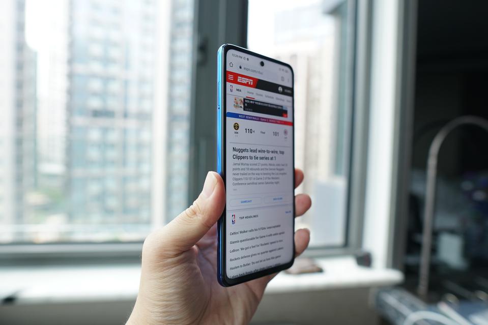 ویدئو بررسی شیائومی پوکو ایکس 3 NFC
