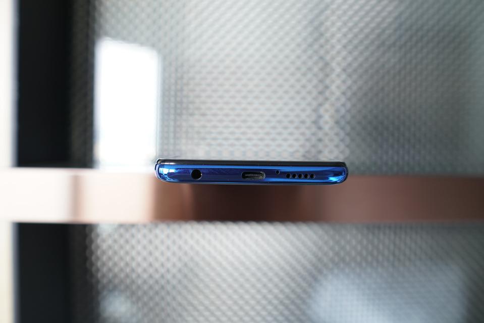 ویدئو بررسی شیائومی پوکو ایکس 3 NFC