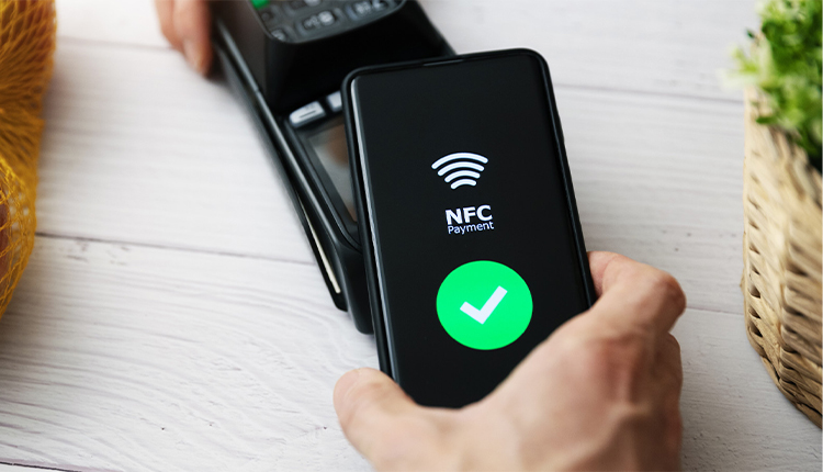 NFC چیست ؟ هر آنچه را که باید در مورد NFC موبایل بدانید