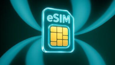 eSIM چیست و آیا پایان سیم کارت‌های فیزیکی نزدیک است؟